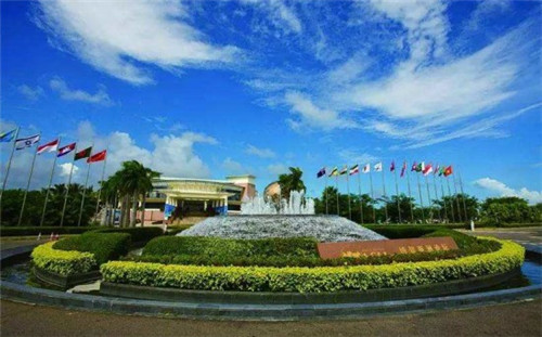 德林酸菜鱼火锅